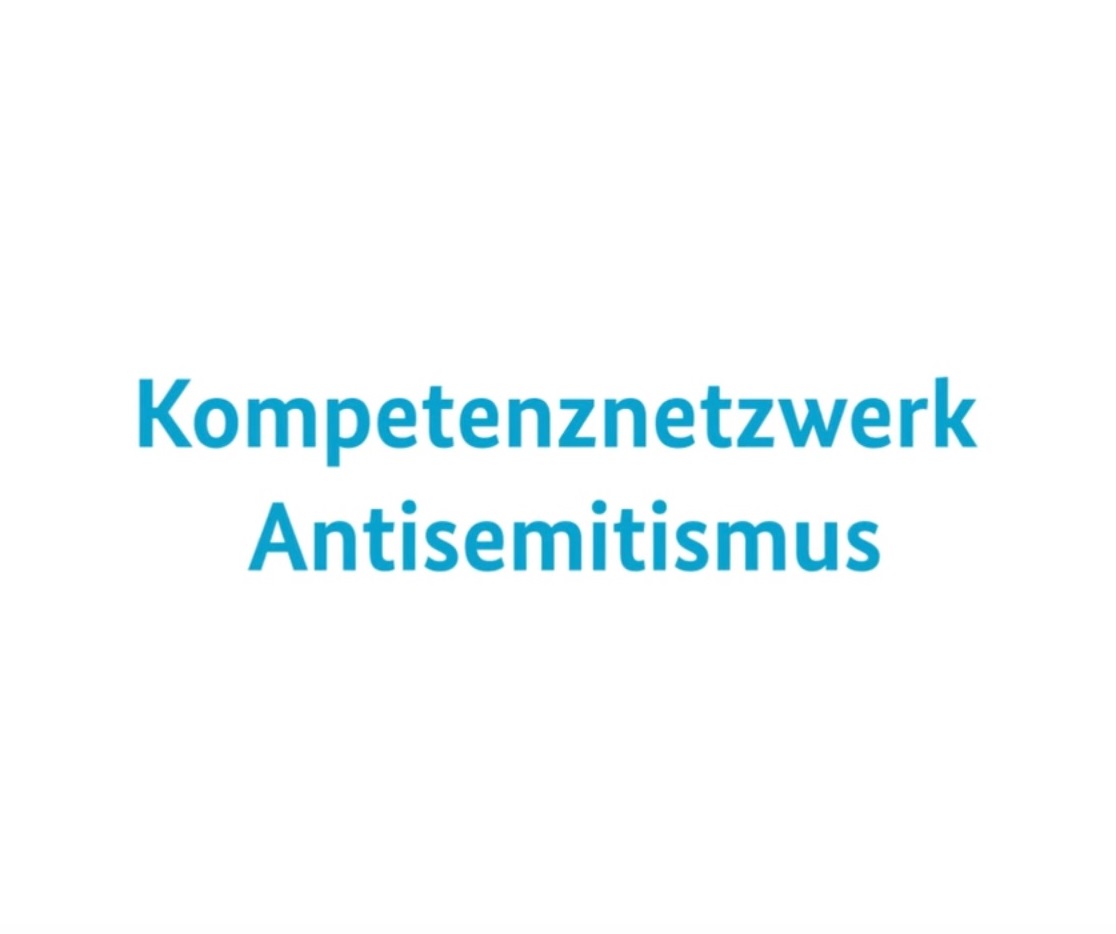 Auf weißen Grund steht mit türkisch geschrieben Kompetenznetzwerk Antisemitismus