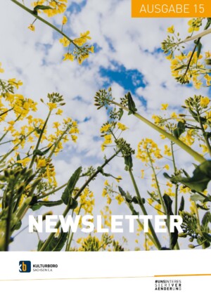 Die Perspektive auf dem Bild ist von unten und man sieht gelbe Blumen und einen baluen Himmel mit vielen Wolken. Auf dem Bild steht News Update Ausgabe 15