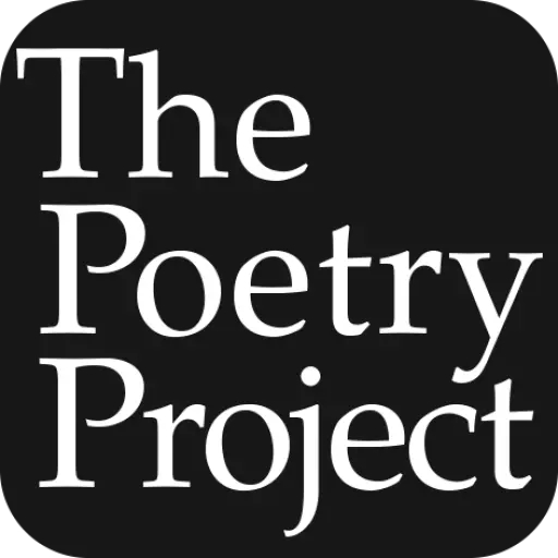 Auf dem schwarzen Hintergrund steht weiß geschrieben The Poetry Project