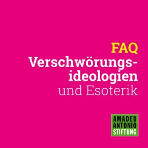 Der Hintergrund des Titelbildes ist pink gefärbt. Darauf steht in großer dicker Schrift rechtsbündig in gelb "FAQ". Darunter steht der restliche Titel in weißer Schrift "Verschwörungsideologien und Esoterik". In der rechten unteren Ecke ist das Logo von der Amdeu Antionio Stiftung abgebildet. Es besteht aus einem grünen Rechteck, auf dem in schwarzem und weißen Schriftzug der Name geschrieben ist.