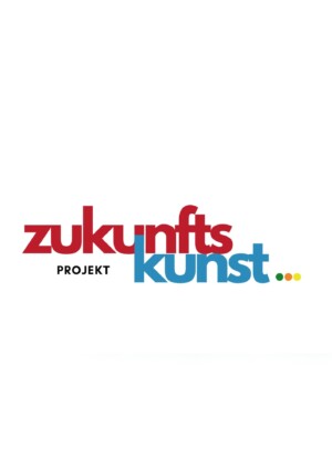 Auf weißen Hintergrund steht Projekt Zukunftskunst … das Wort Projekt ist dabei in Schwarz und mit einer niedrigen Schriftgröße, aber in Versalien geschrieben. Während Zukunfts klein, aber mit einer hohen Schriftgröße und in Rot geschrieben ist und Kunst ebenfalls klein sowie mit einer hohen Schriftgröße, aber in Blau geschrieben ist.