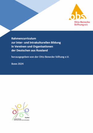 Das Logo der OBS e.V. zeigt den Schriftzug „OBS“ in klarer, moderner Schrift. Daneben ist ein stilisiertes Symbol in Form eines Kreises mit mehreren farbigen Segmenten zu sehen. Die Farben sind Blau, Grün, Gelb und Rot. In der Mitte steht auf einem blauen Feld in weißer Schrift der Titel Rahmencurriculum zur inter- und intrakulturellen Bildung in Vereinen und Organisationen der Deutschen aus Russland. Darunter stehen der Herausgeber, der Ort und das Datum der Veröffentlichung. Es wurde in Bonn 2024 herausgebracht.