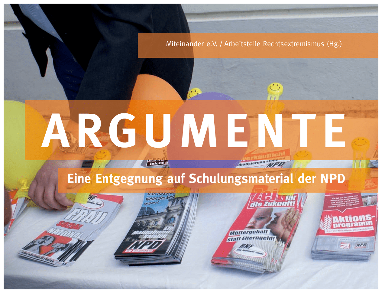 Cover von Argumente. Eine Entgegnung auf Schulungsmaterialien der NPD